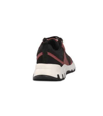 Larisa Sneaker II