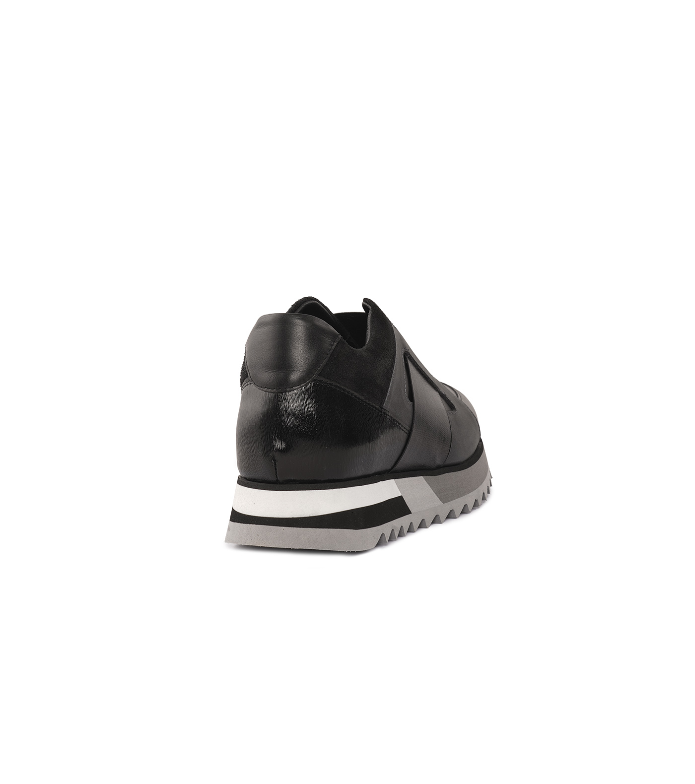 کفش چرمی روزمره زنانه Adore Slipon Thru