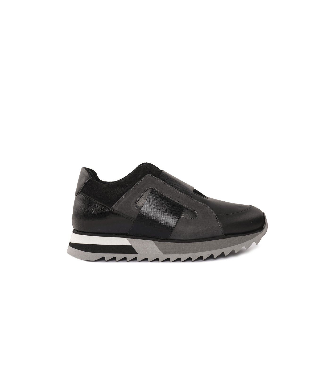 کفش چرمی روزمره زنانه Adore Slipon Thru